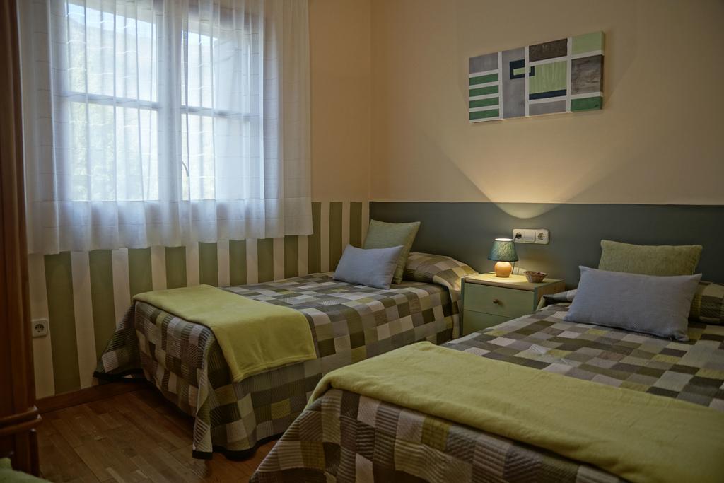 Apartaments El Ribal Valencia D'Aneu エクステリア 写真