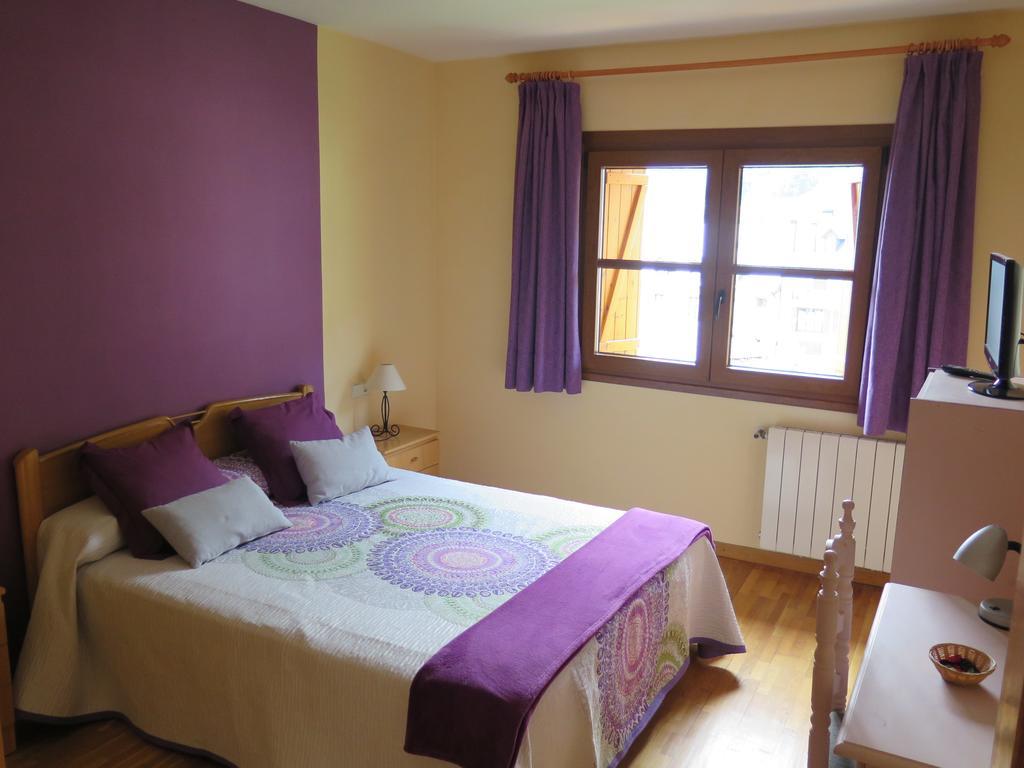 Apartaments El Ribal Valencia D'Aneu エクステリア 写真