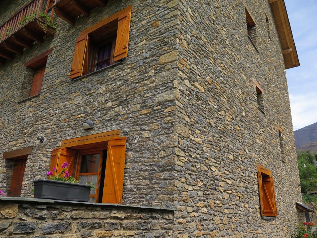 Apartaments El Ribal Valencia D'Aneu エクステリア 写真